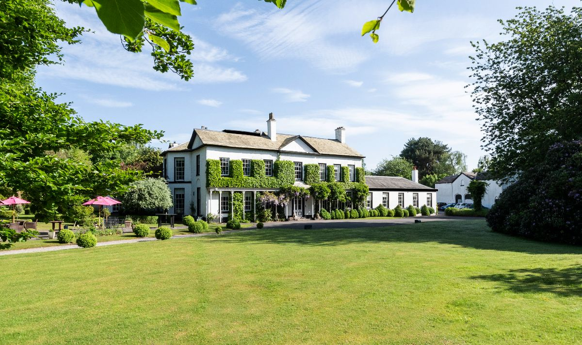 Gallery Item 1 for Statham Lodge Hotel