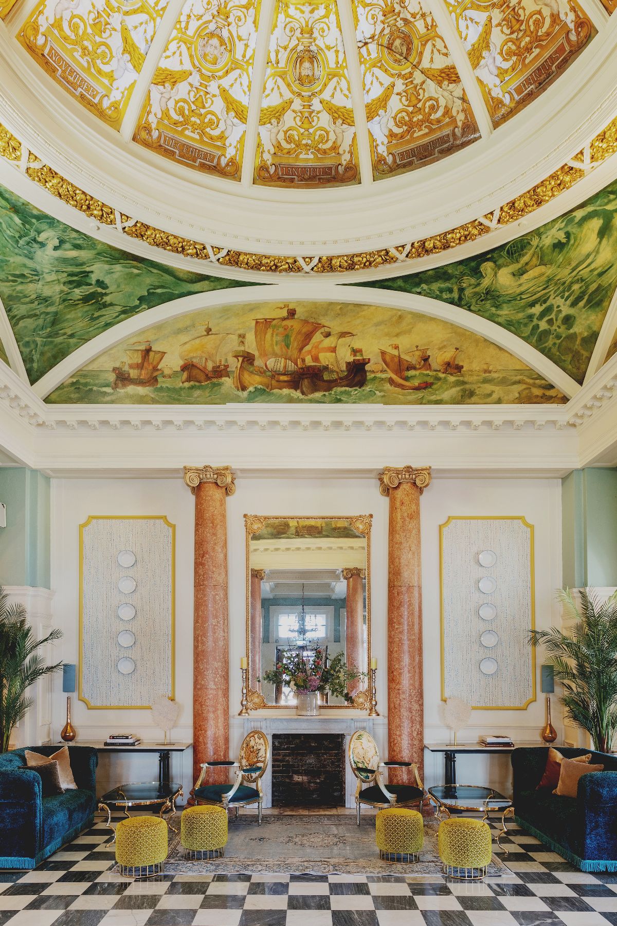 Gallery Item 2 for The Queens Hotel