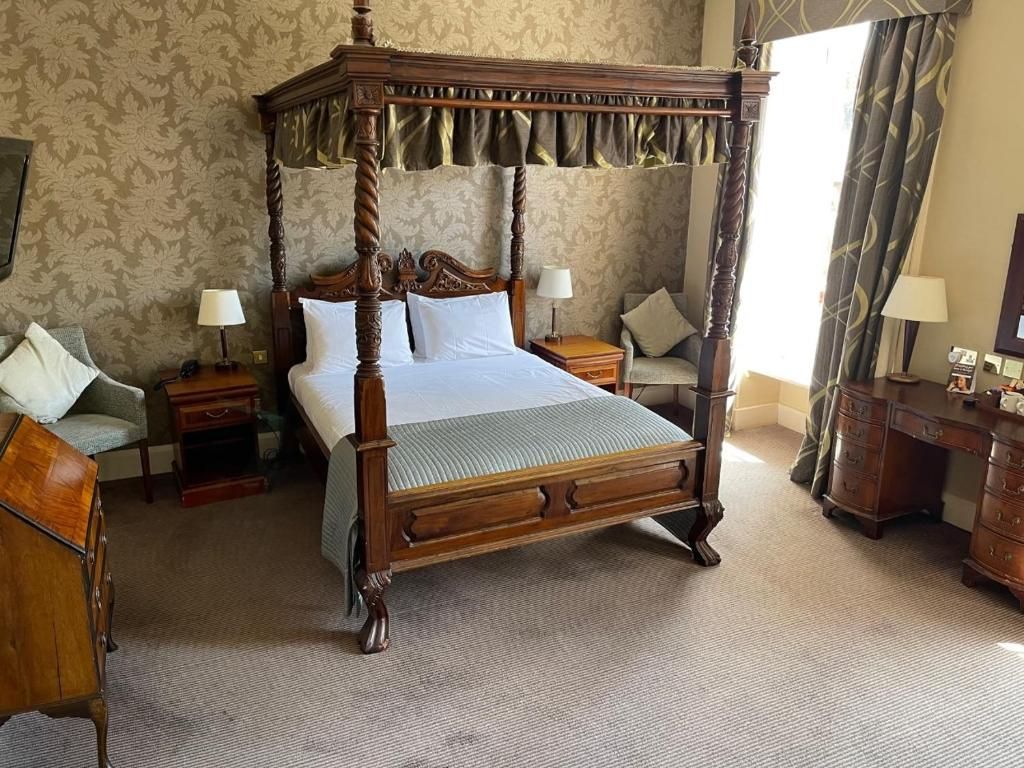 Gallery Item 3 for The Manor Hotel