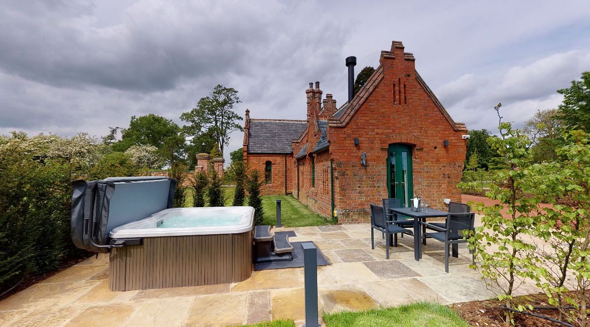 Gallery Item 3 for Aldwark Manor Estate